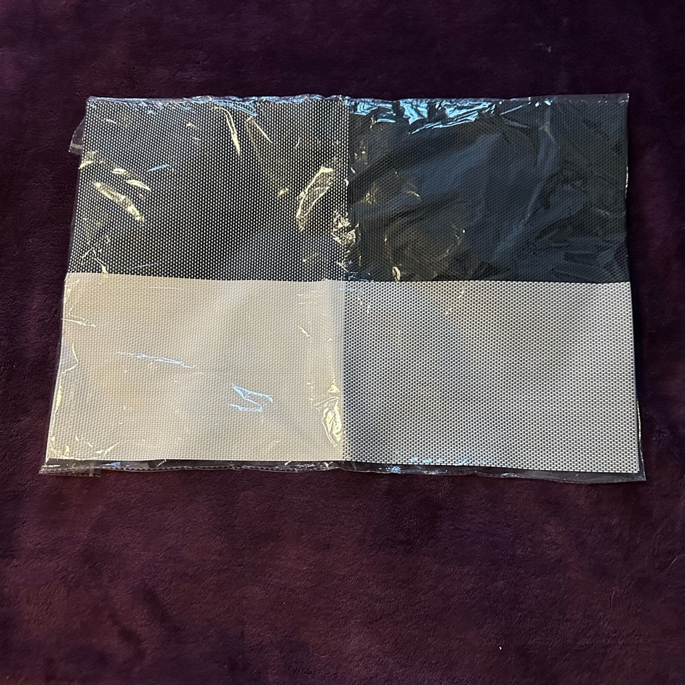 Black and White Mesh Placemats